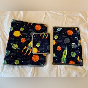 Pottery Barn Kids Mackenzie Navy Solar System Glow In The Dark 3 Ring Binder
